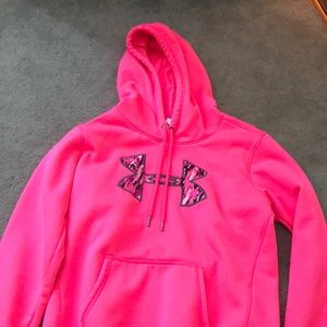 Under armour sweatshirt